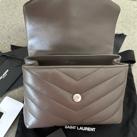 Authentic Saint Laurent Toy Lou Lou in quilted leather - Picture 10 of 15